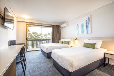 Nightcap At Shoppingtown Hotel - Tourism Guide 1