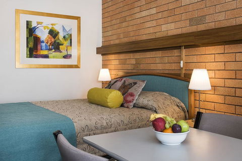 Ningana Motel - Tourism Guide 0