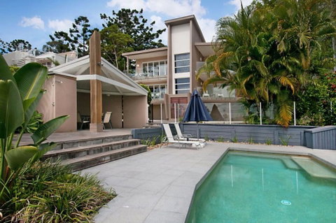 Noosa Penthouse Close To Hastings Street - Unit 2 Vue, 28 Edgar Bennett Ave - Tourism Guide 3