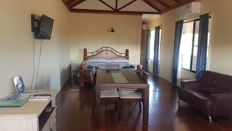 Northbrook Farmstay - Travel Agents 1