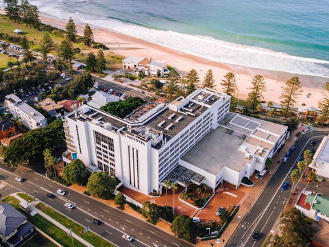 Novotel Wollongong Northbeach - Tourism Guide 0