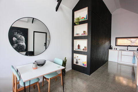 Nowra Studio Barn - Travel Agents 0