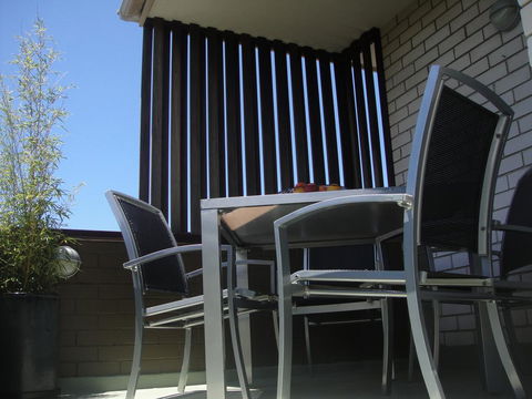 Oaks Apartment At Dee Why Beach - Cruises Travel 2