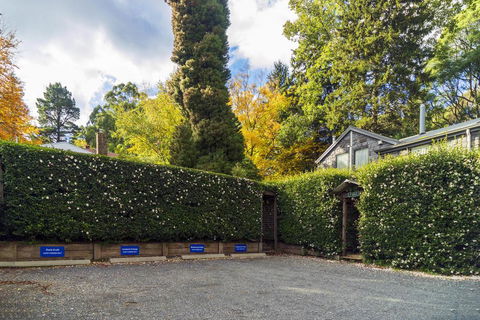 Observatory Cottages - Tourism Guide 3