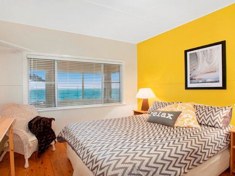 Ocean Blue Apartment One - Oceanfront Apartment - Cruises Travel 2
