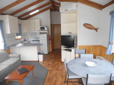 Ocean Grove Holiday Park - Travel Agents 2