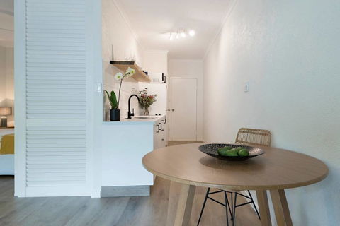Ocean Palms Apartments - Tourism Guide 3