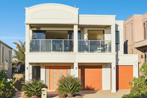 Ocean View Moana - Travel Search 3