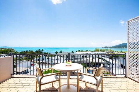 OCEAN VIEWS 10 - Travel Search 1