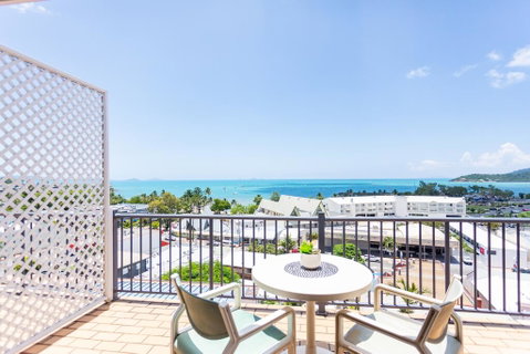 OCEAN VIEWS 10A - Travel Search 0