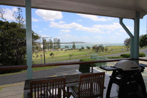 Oceanview, 6 Stewart Street - Travel Search 0