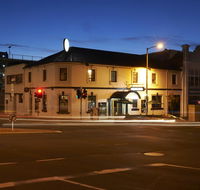 Okeefes Hotel Backpackers - Travel Search