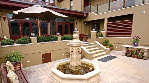 Old Bank Boutique Hotel - Travel Agents 0