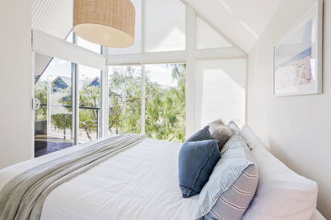 ON THE BEACH - Villa Over The Road From The Beach - Travel Search 0