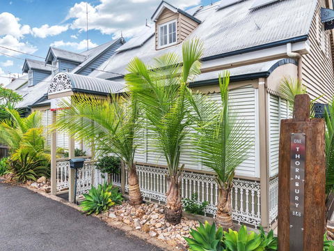 One Thornbury - Tourism Guide 0