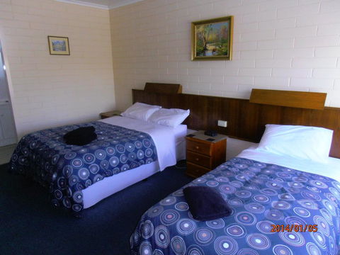 Opal Motel - Travel Search 3