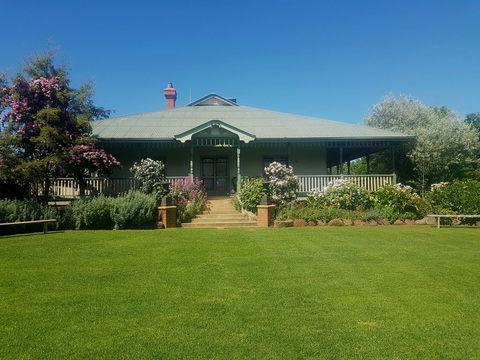 Orange Grove Gardens - Tourism Guide 1