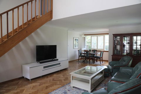 Pacific Palms Thirroul Beach NSW - Travel Search 0