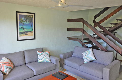 Palm Waters Holiday Villas - Cruises Travel 0