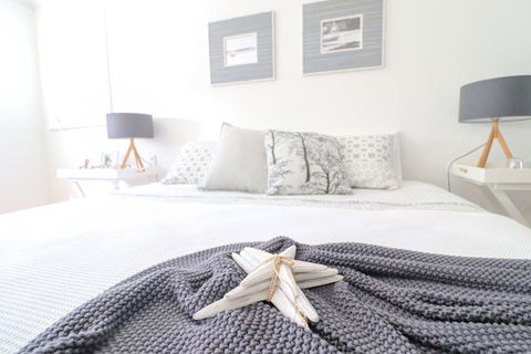 Palms Studio Apartment At Raffetys Resort - Travel Search 0