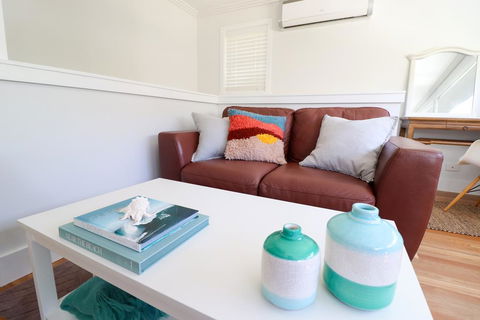Palms Studio Apartment At Raffetys Resort - Travel Search 3