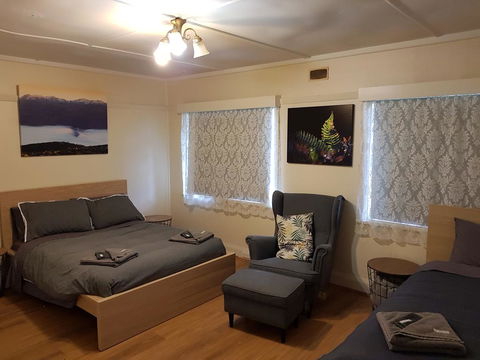 Pandani House - Travel Search 2