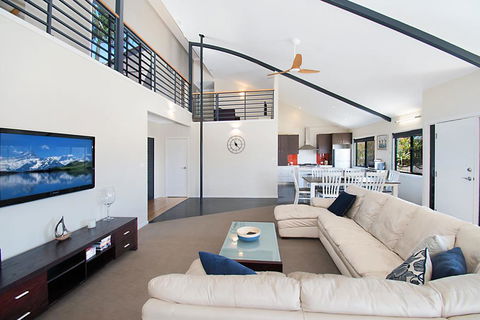 Pandanus - Lennox Head - Cruises Travel 0
