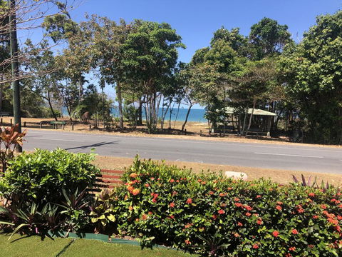 Pandanus Holiday Apartments - Travel Search 2