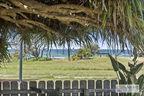 Pandanus On Emerald - Tourism Guide 0
