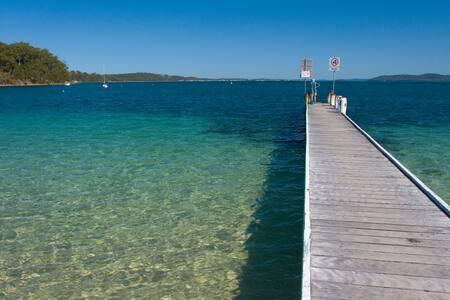 Paradise At The Bay - Cruises Travel 0