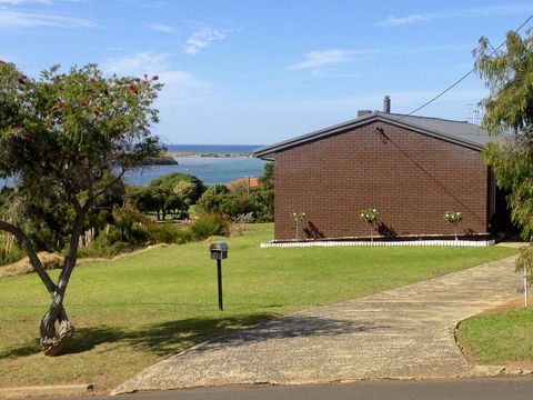 Paradise View - Travel Search 3