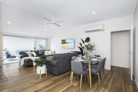 Park Avenue Terrace House Sleeps 9 - Cruises Travel 1