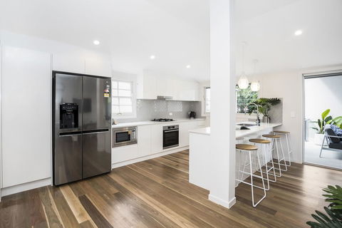 Park Avenue Terrace House Sleeps 9 - Cruises Travel 0