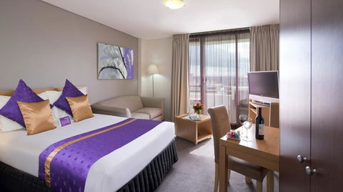 Park Regis Concierge Apartments - Cruises Travel 0