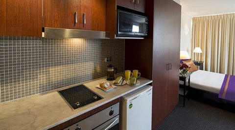 Park Regis Concierge Apartments - Cruises Travel 3