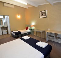 Parkview Motor Inn - Cruises Travel