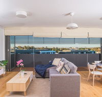 PEAK EAST 2bed2bath APT Ryde SO RELAXING - Cruises Travel