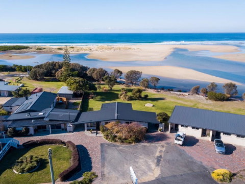 Pelican Sands Scamander - Tourism Guide 0
