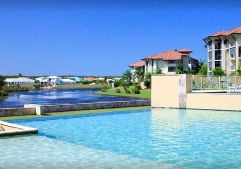 Pelican Waters Golf Resort And Spa Unit 1006 - Cruises Travel 2