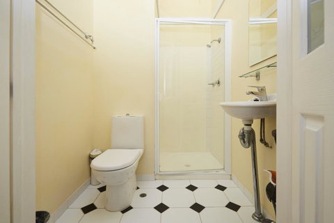 Pension Of Perth - Travel Search 2