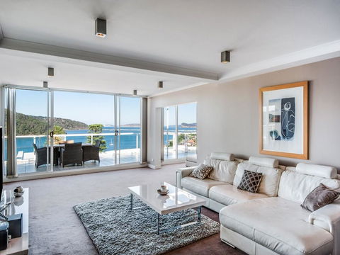 Penthouse 707 - 4 Bedroom Oceanview Penthouse - Cruises Travel 0