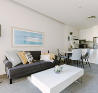 Perfect Location Spacious 2BR Apt Near Flinders Station - Tourism Guide