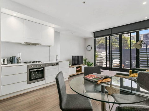 PERFECTLY PRAHRAN - Your Mecca Of Social And Style - Tourism Guide 0
