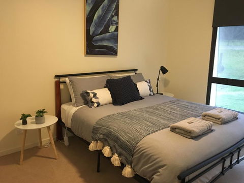 Petes Place - Travel Search 1