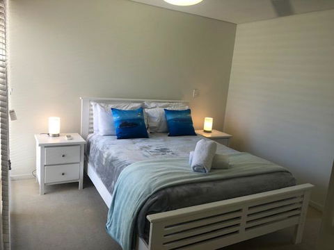 Phil's Place On Airlie - Travel Search 1