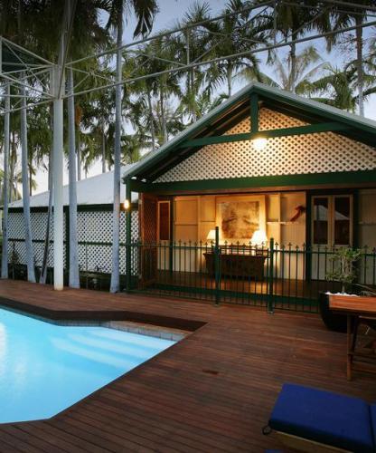 Pinctada McAlpine House - Travel Search 3
