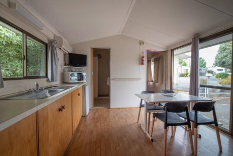 Pine Country Caravan Park - Tourism Guide 1