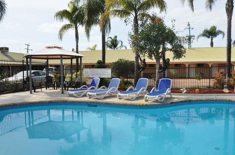 Pinjarra Resort - Travel Agents 2