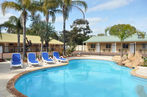 Pinjarra Resort - Travel Agents 0