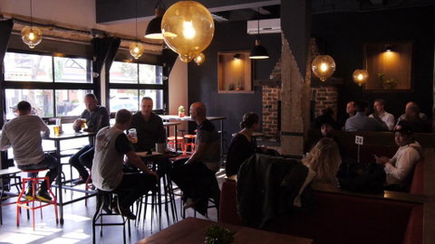 Pint On Punt Backpackers - Tourism Guide 0